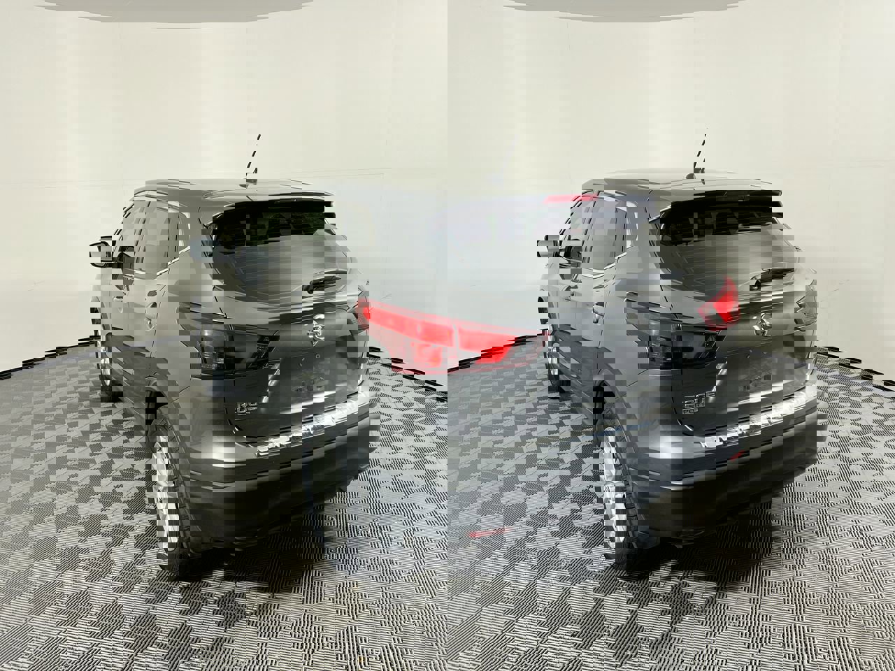 Used 2019 Nissan Rogue Sport S w/ Appearance Package image 5