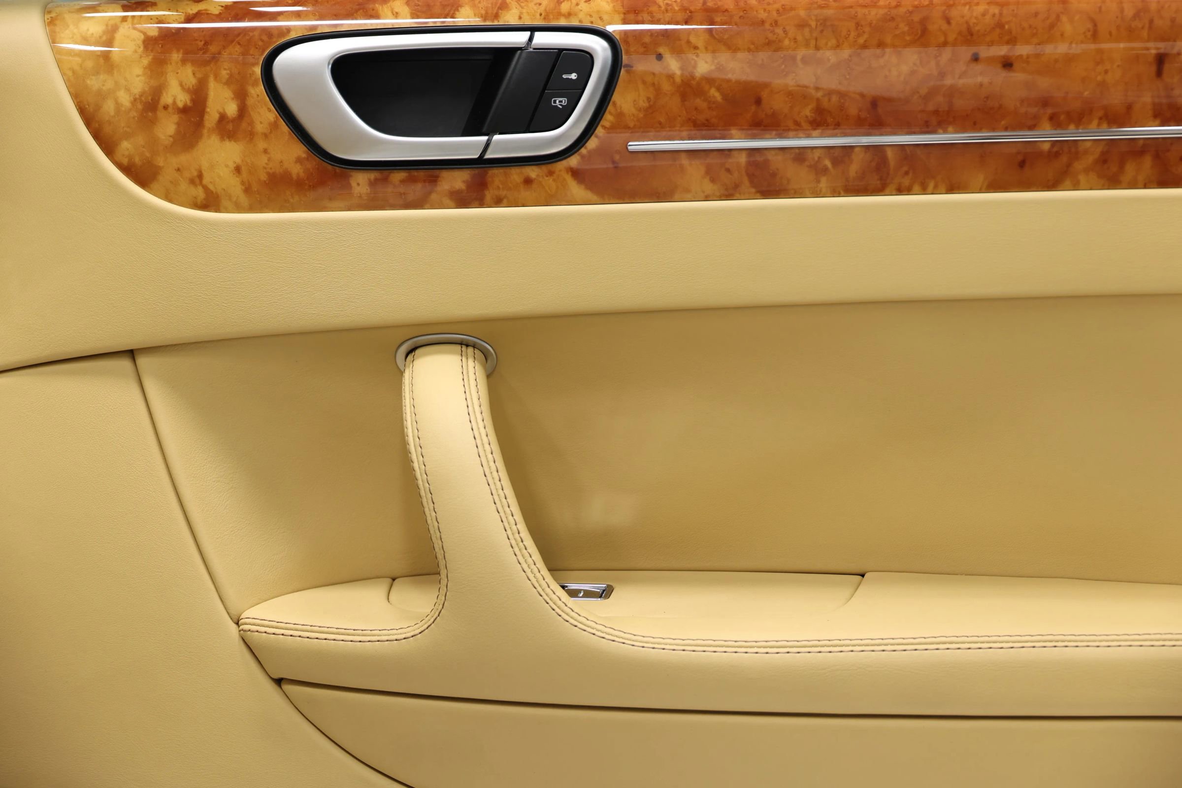 Used 2012 Bentley Flying Spur Flying Spur AWD/4WD image 91