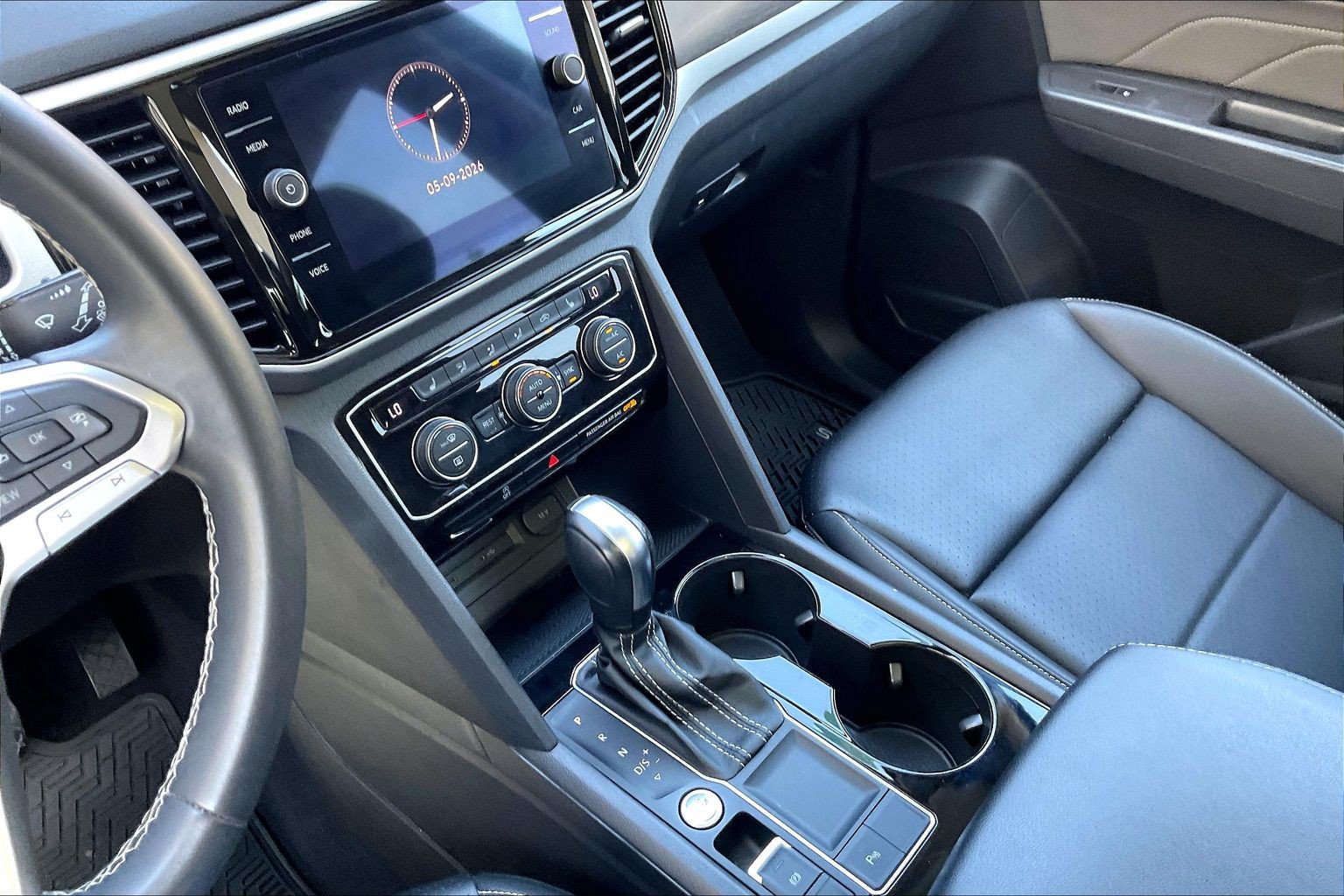 Certified 2023 Volkswagen Atlas SE w/ Panoramic Sunroof Package FWD image 17