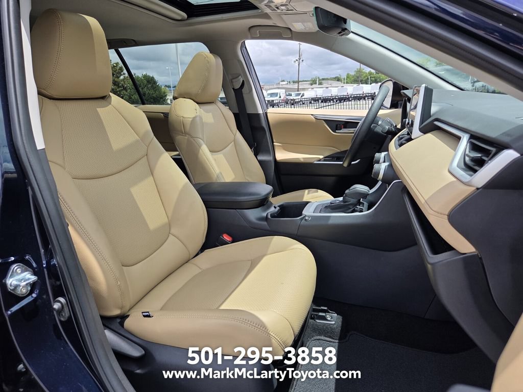 Certified 2025 Toyota RAV4 XLE w/ Convenience Package AWD/4WD image 15