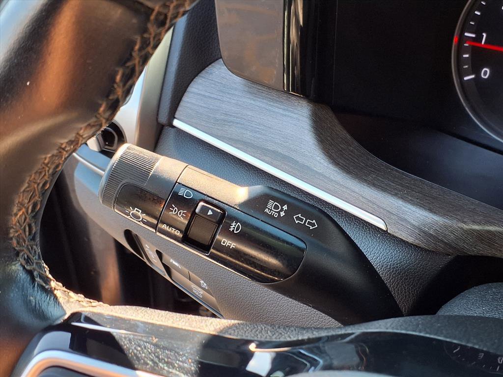 Used 2022 Kia Sorento EX w/ Panoramic Sunroof Package image 19