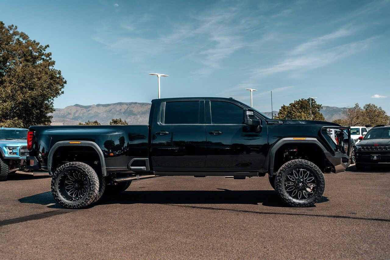 Used 2024 GMC Sierra 3500 Denali w/ Denali Reserve Package AWD/4WD image 8