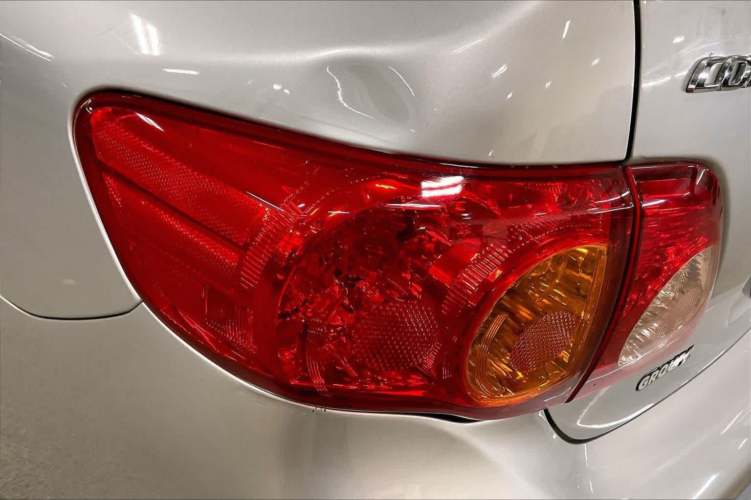 Used 2010 Toyota Corolla LE FWD image 26