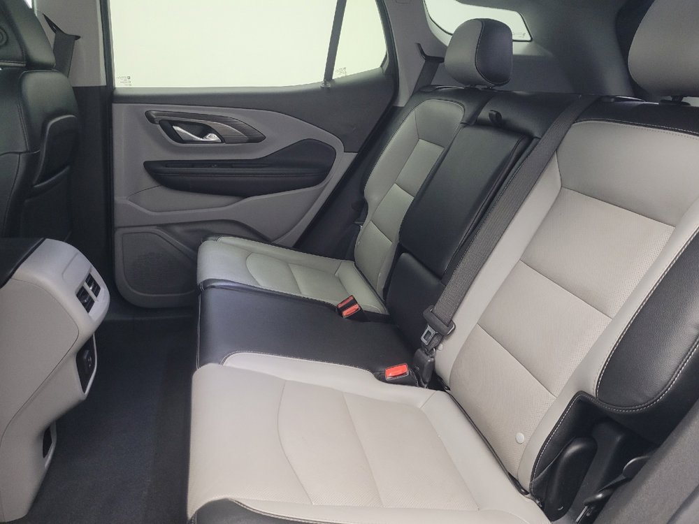 Used 2023 GMC Terrain SLT image 18