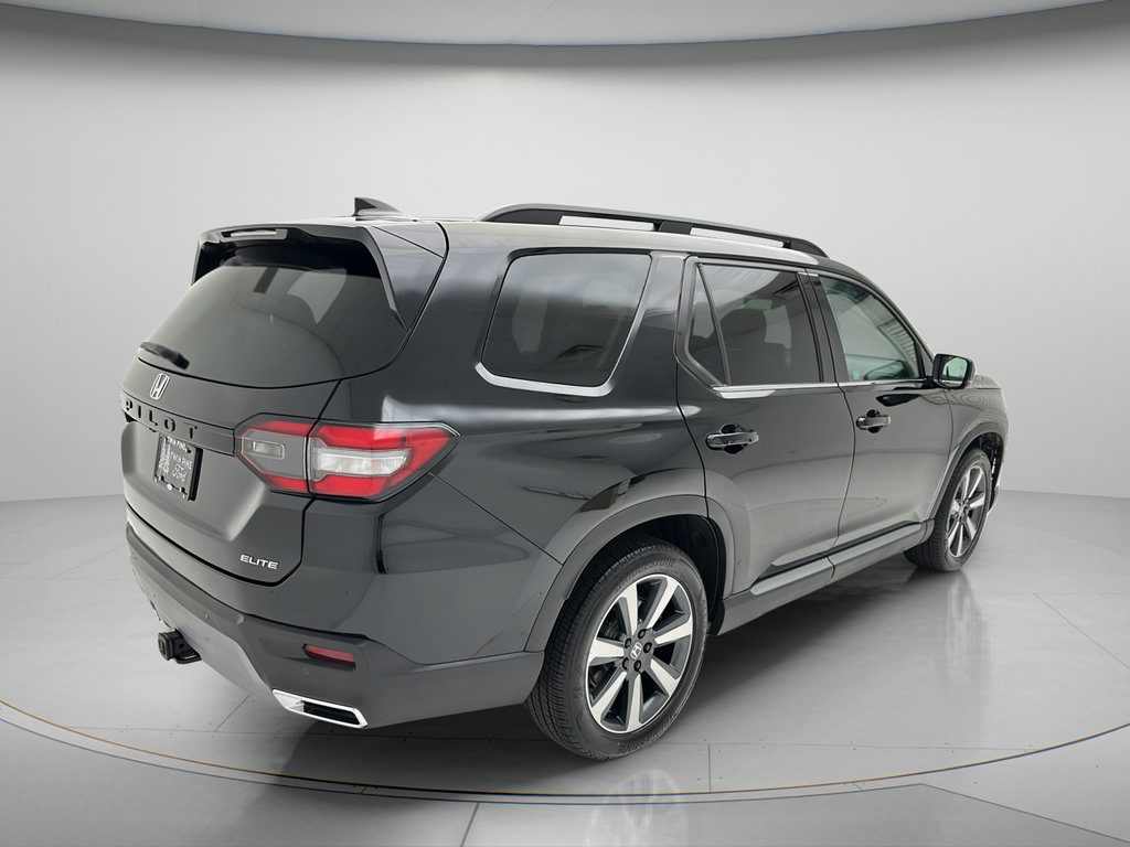 Used 2025 Honda Pilot Elite image 5
