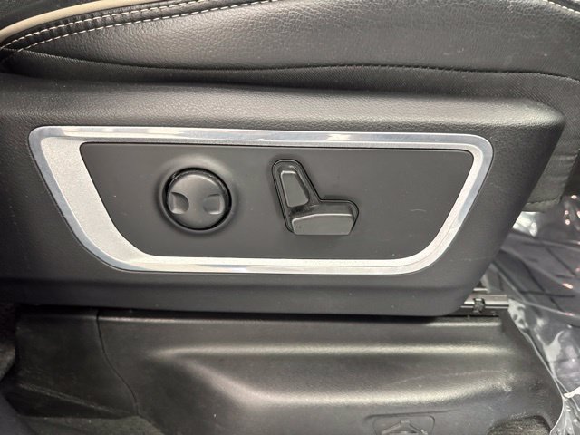 Used 2022 RAM 1500 Laramie AWD/4WD image 26