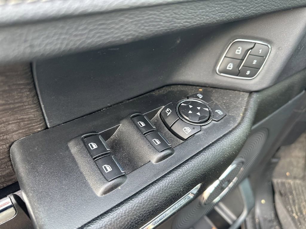 Used 2021 Ford Expedition Limited image 16