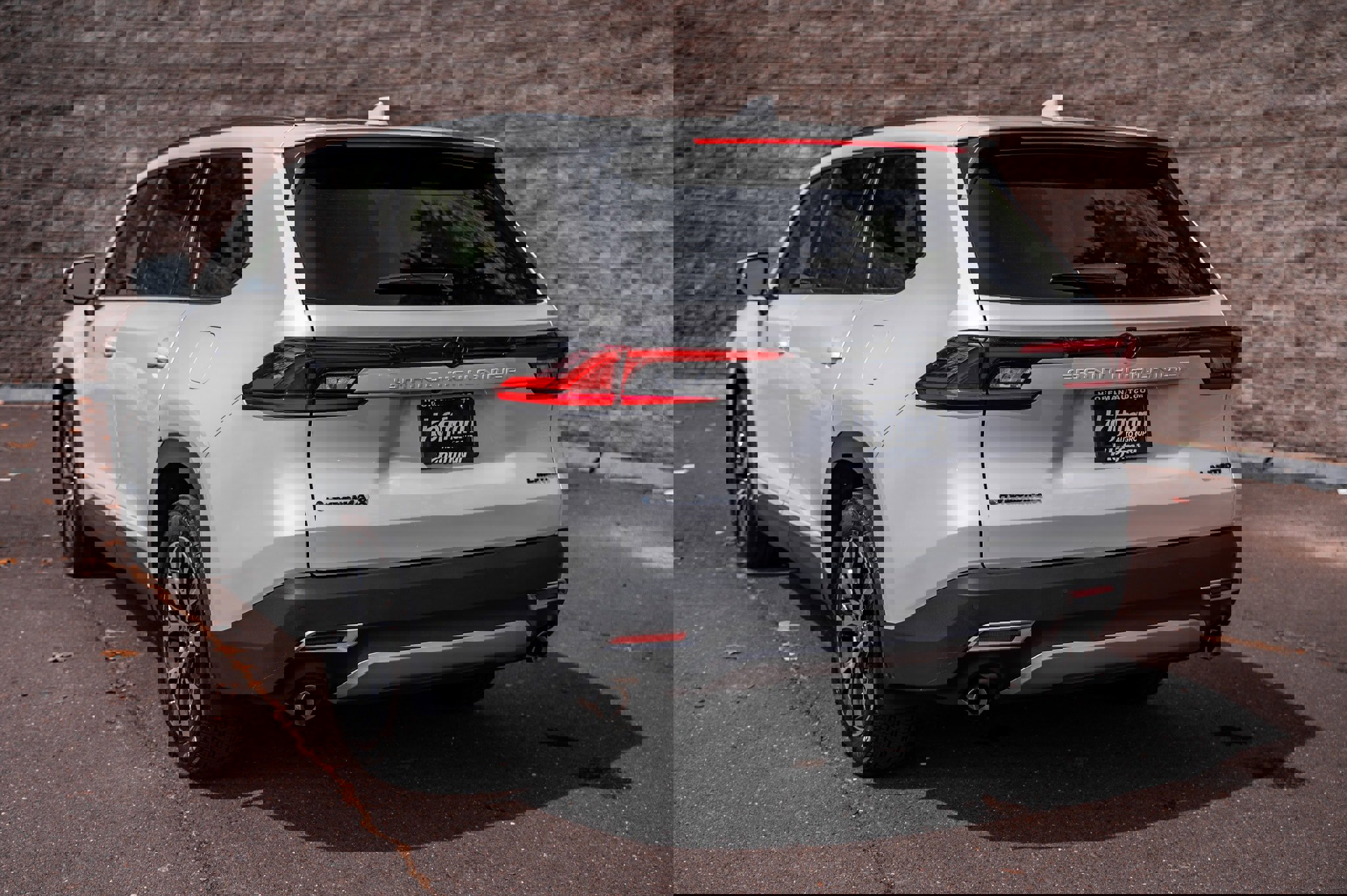 Used 2025 Toyota Grand Highlander AWD Hybrid image 9