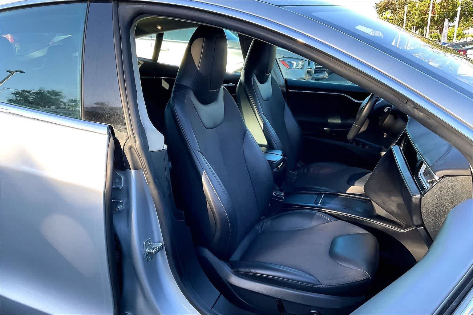 Used 2016 Tesla Model S 70 RWD image 13