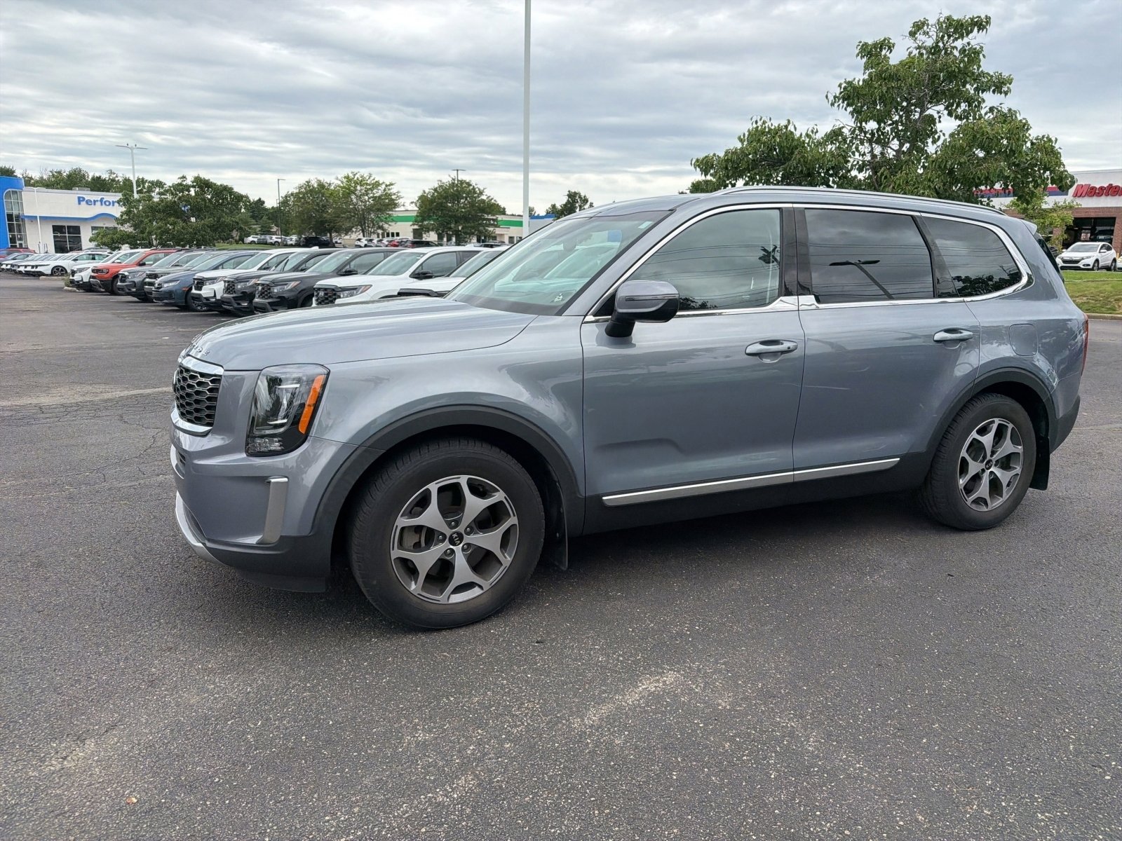 Used 2020 Kia Telluride EX AWD/4WD image 17