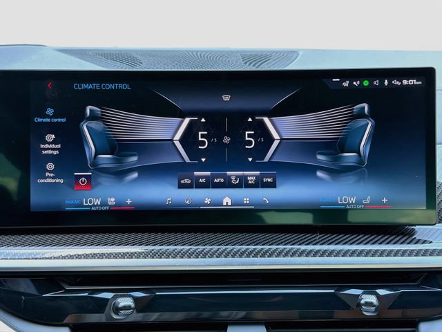 Used 2025 BMW X6 M60i AWD/4WD image 35