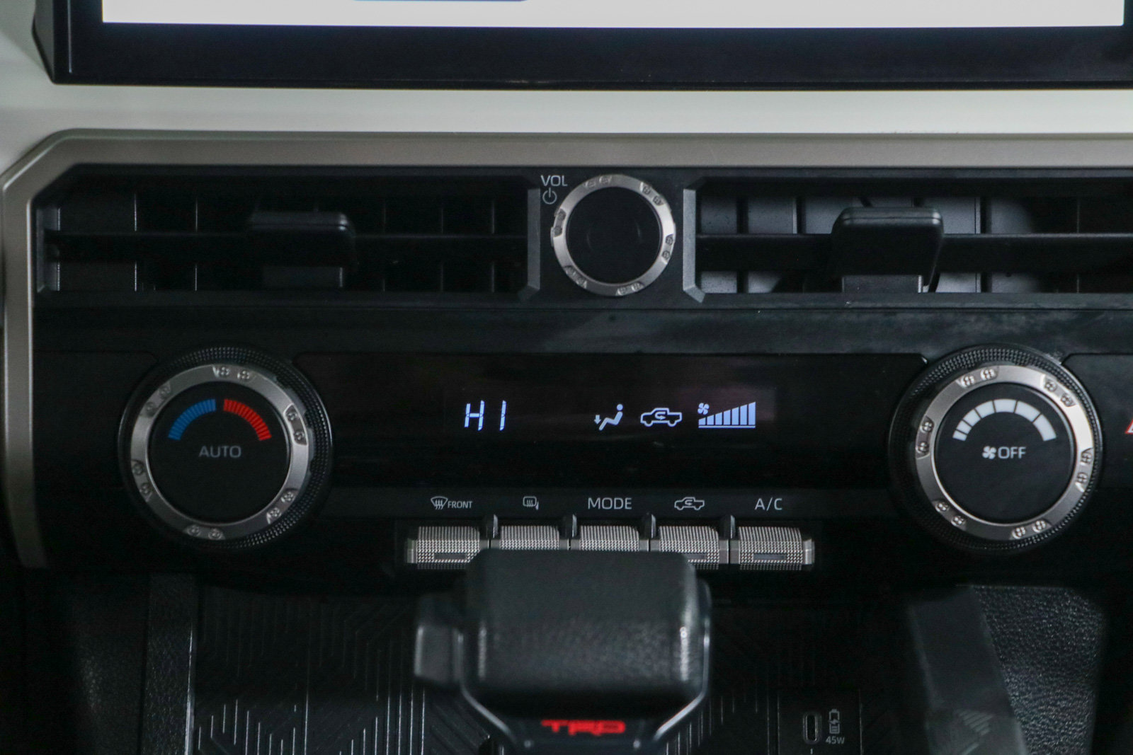 Used 2024 Toyota Tacoma TRD Off-Road AWD/4WD image 20