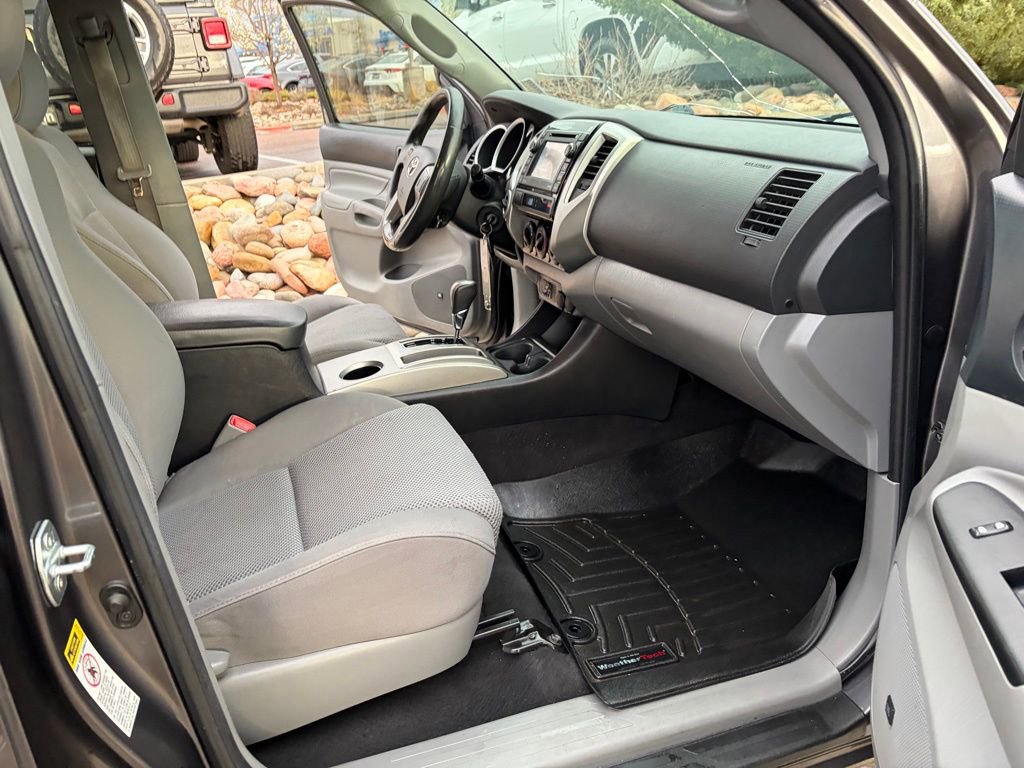 Used 2013 Toyota Tacoma 4x4 Double Cab w/ TRD Off-Road Pkg image 34