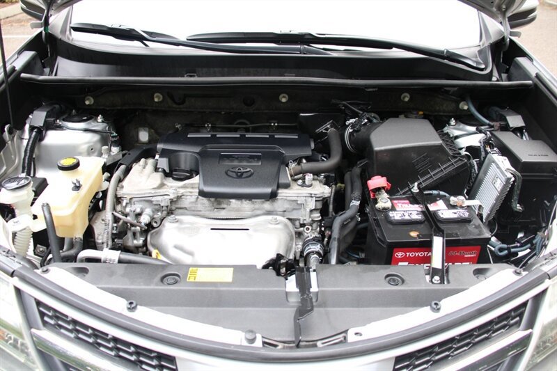 Used 2013 Toyota RAV4 XLE AWD/4WD image 19