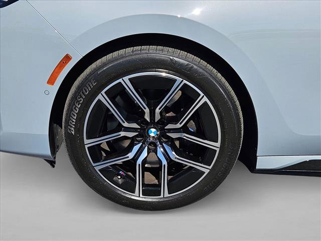 Certified 2025 BMW i7 xDrive60 image 22