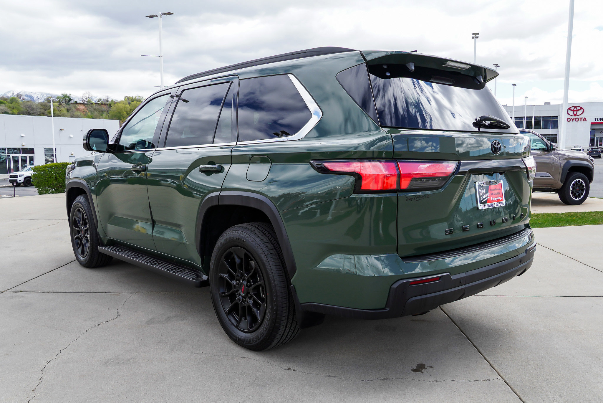 Certified 2023 Toyota Sequoia SR5 image 6