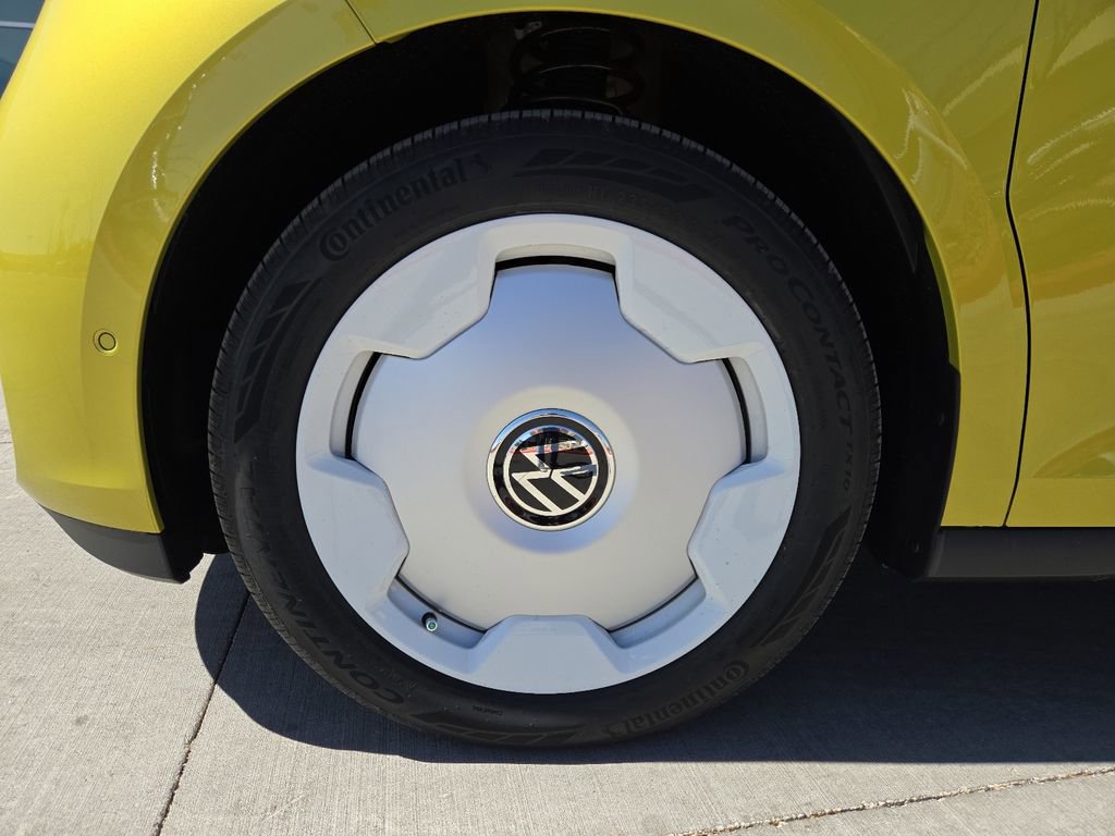New 2025 Volkswagen ID. Buzz 1st Edition image 14