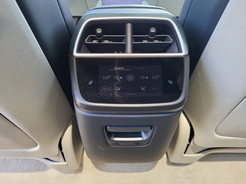 Used 2023 Lucid Air Touring AWD/4WD image 16
