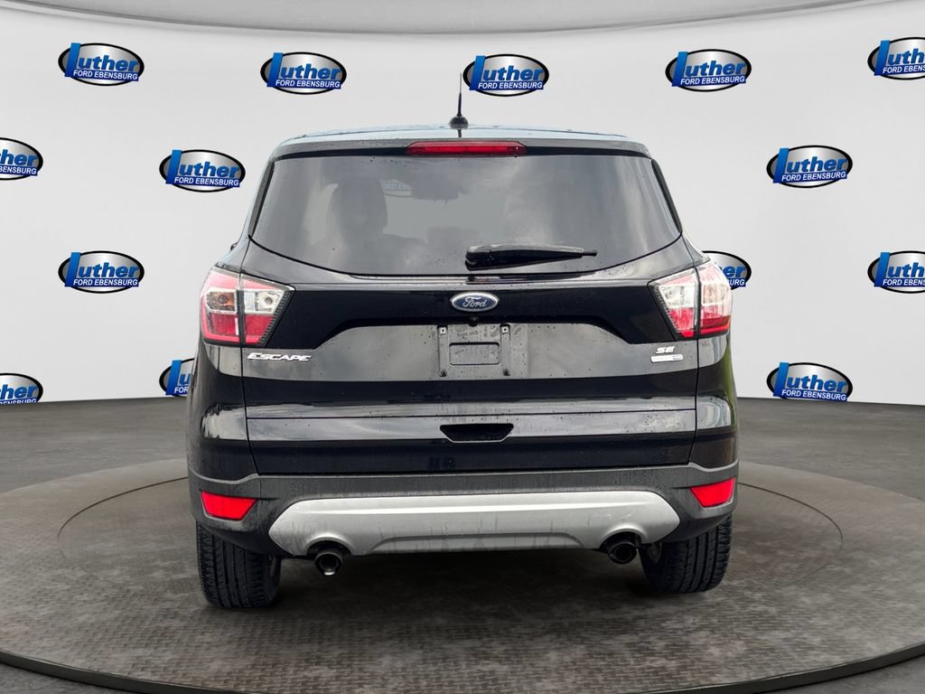 Used 2017 Ford Escape SE AWD/4WD image 4