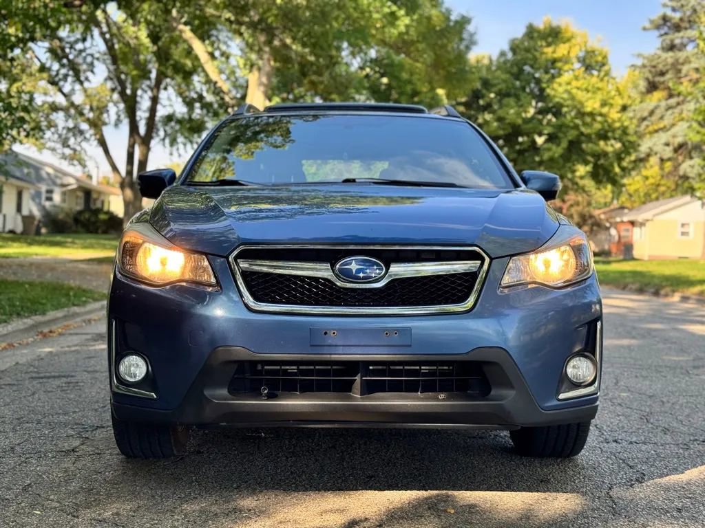 Used 2016 Subaru Crosstrek Touring image 3