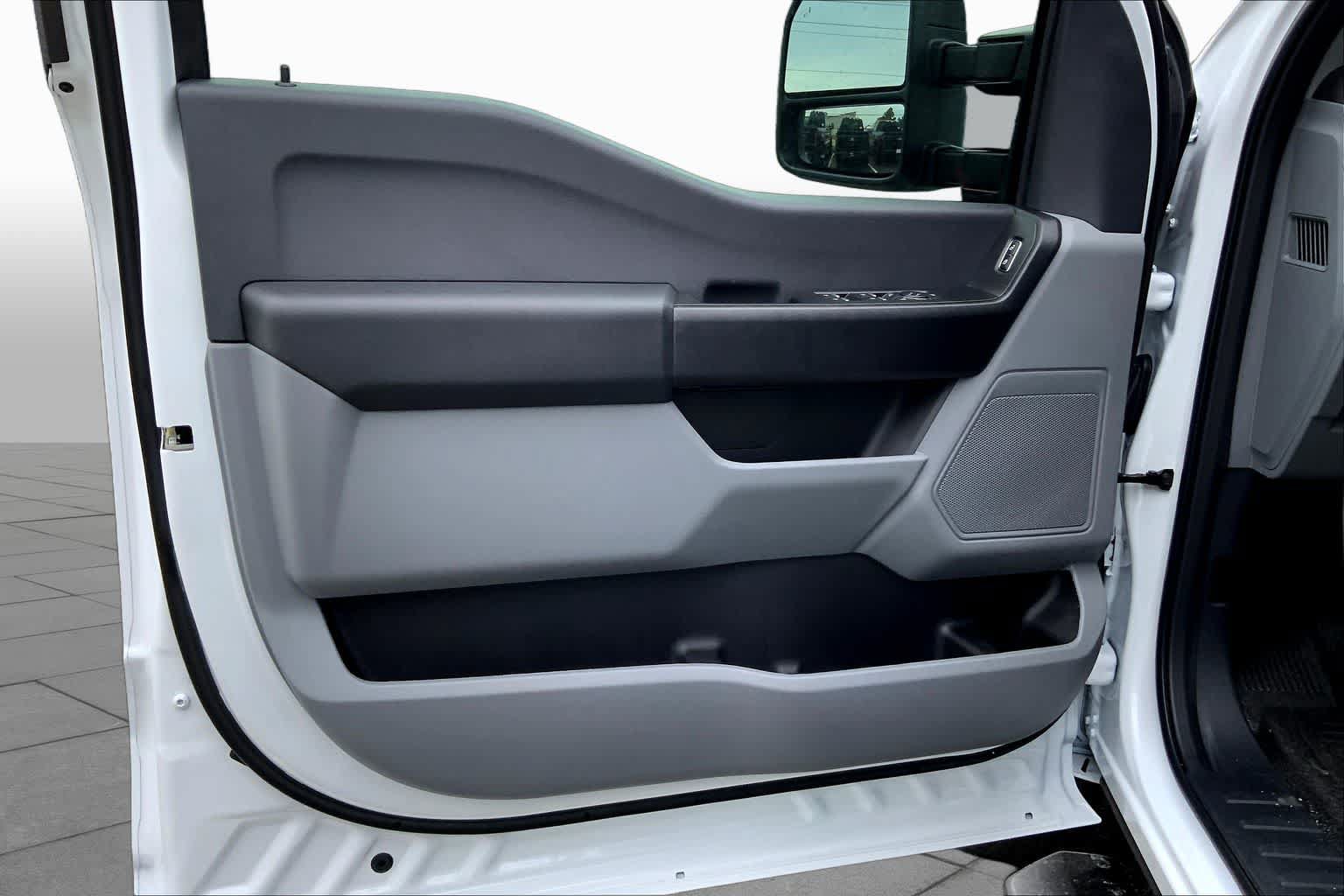 New 2026 Ford F250 XL w/ 360-Degree Camera Package AWD/4WD image 10
