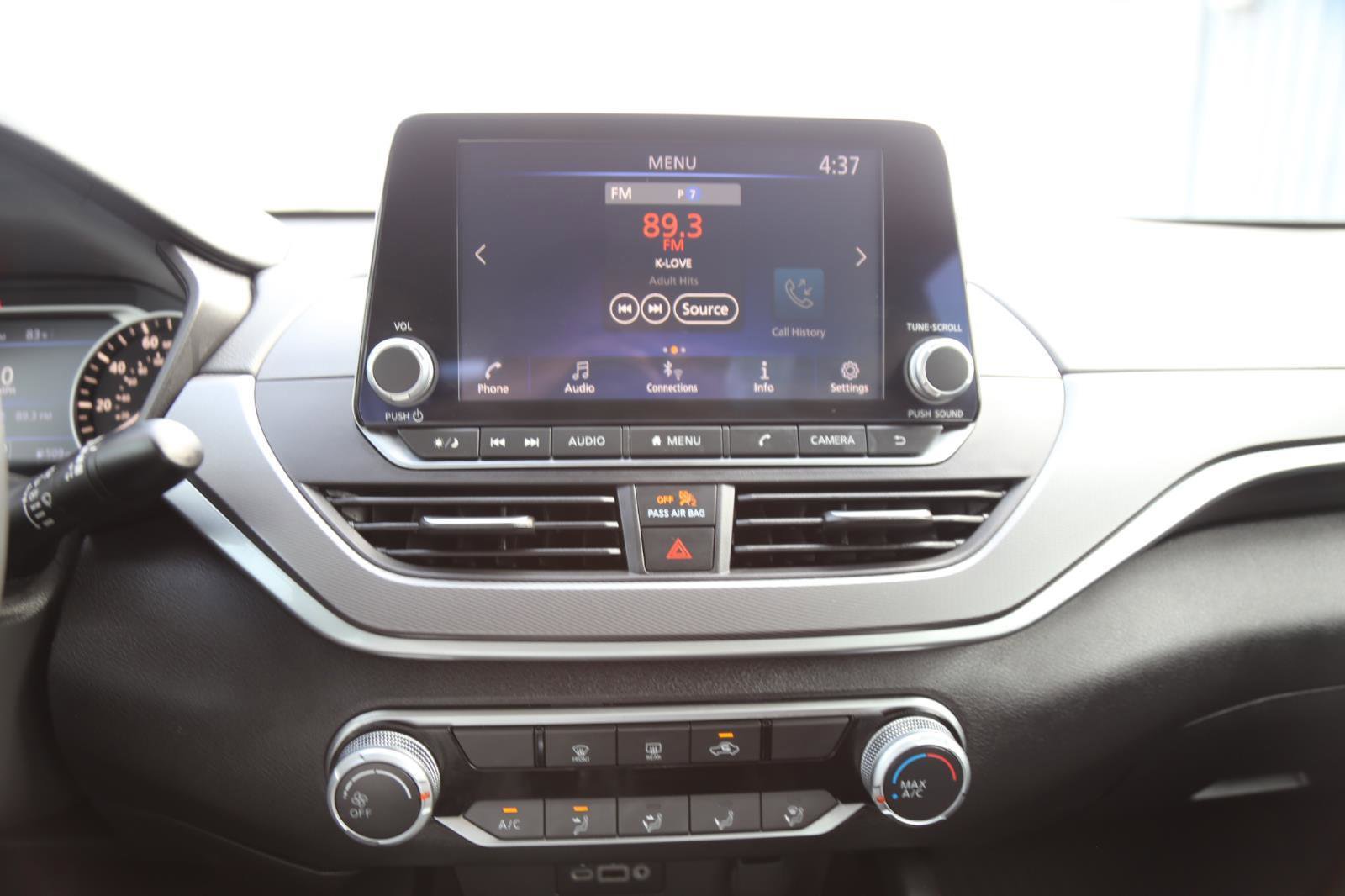 Used 2025 Nissan Altima 2.5 SR FWD image 17