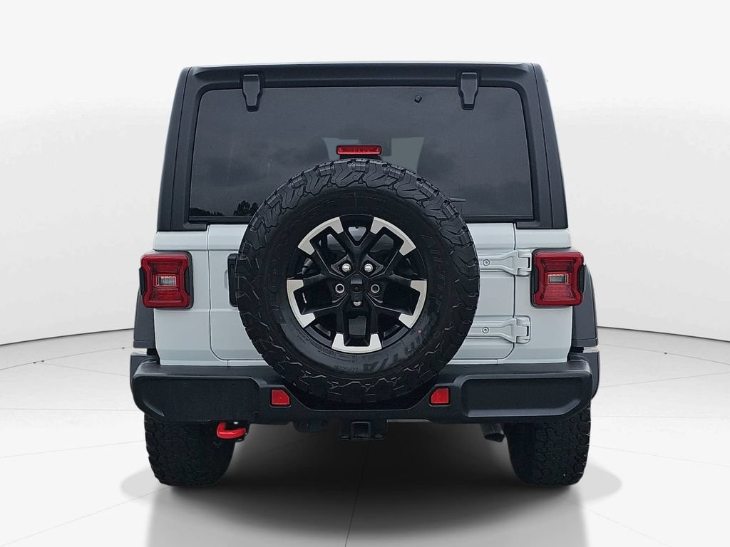 Used 2025 Jeep Wrangler Unlimited Rubicon AWD/4WD image 6