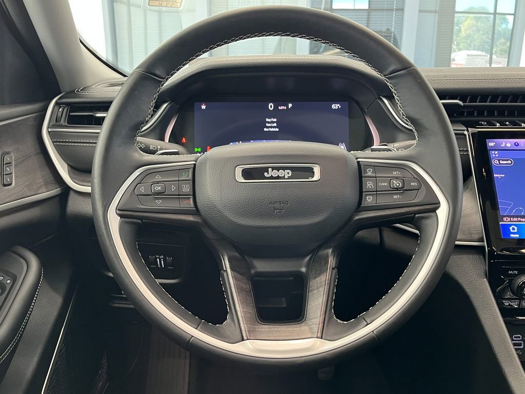 Used 2022 Jeep Grand Cherokee L Limited image 19