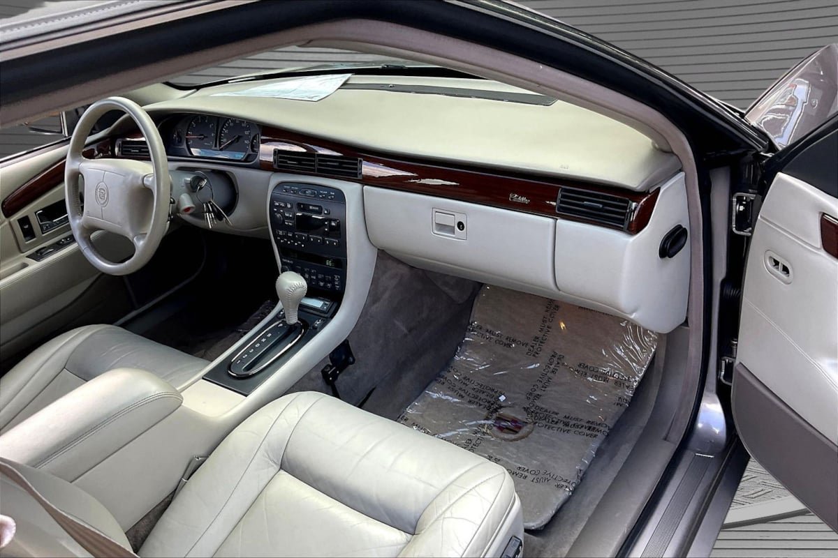 Used 1996 Cadillac Eldorado FWD image 24