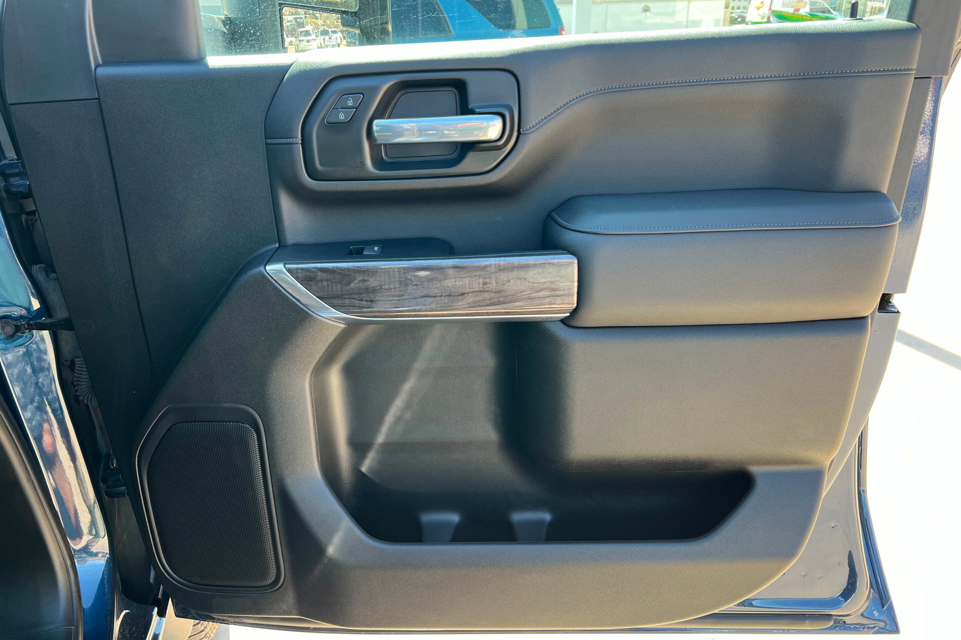 Used 2022 Chevrolet Silverado 3500 LTZ w/ LTZ Plus Package image 23