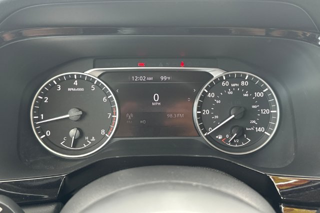 Used 2025 Nissan Pathfinder SV AWD/4WD image 24