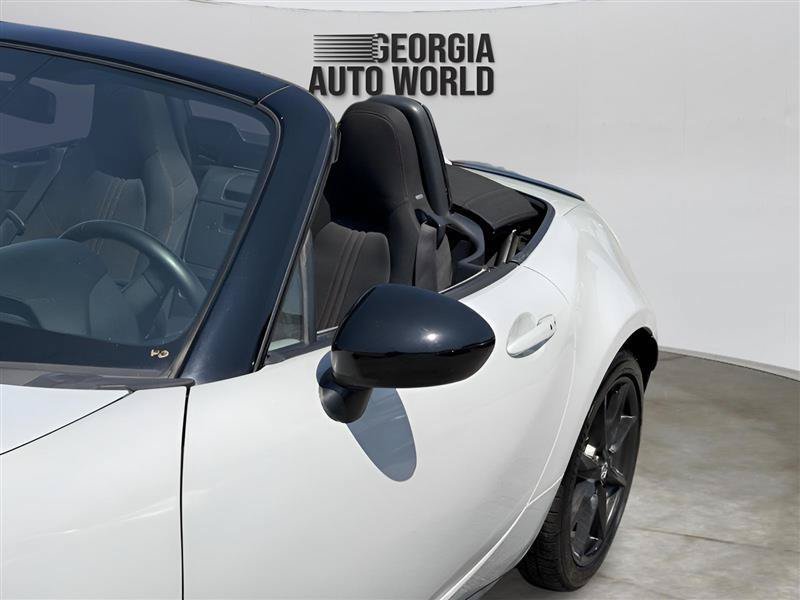 Used 2016 MAZDA MX-5 Miata Club RWD image 5