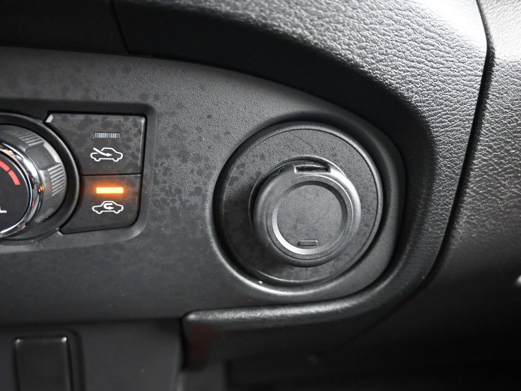 Used 2023 Nissan Frontier PRO-4X w/ Technology Package image 22