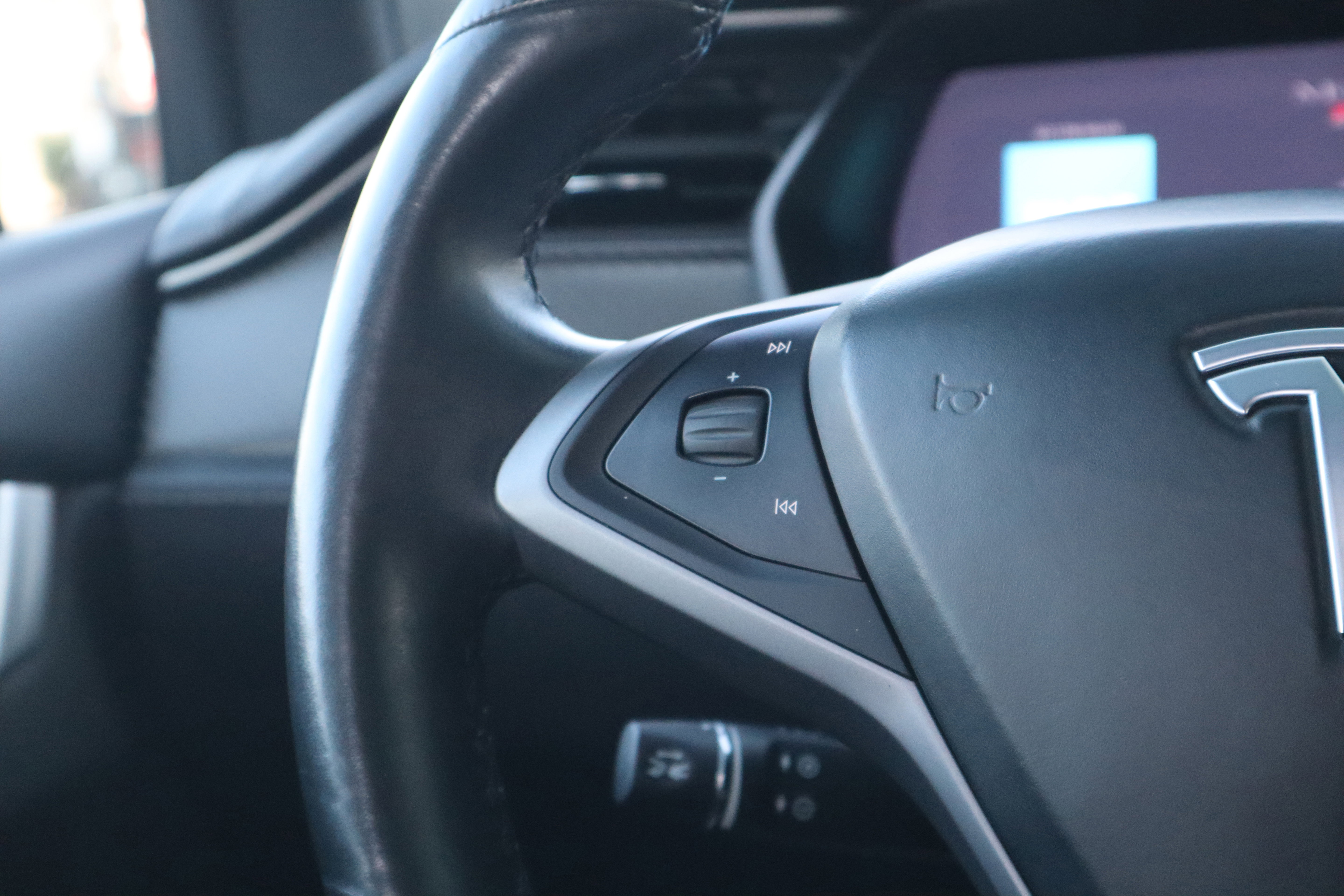 Used 2018 Tesla Model X P100D image 15