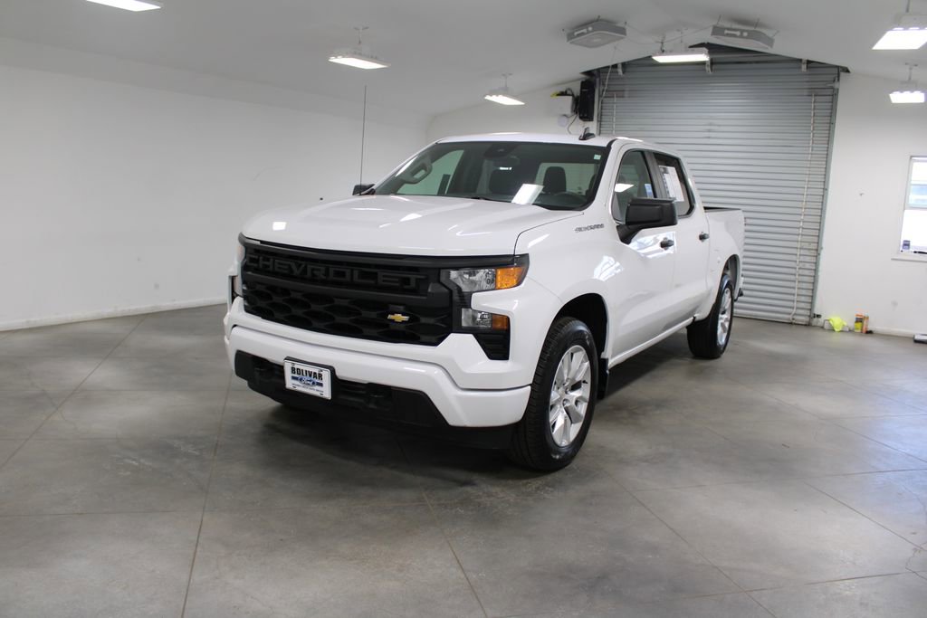 Used 2024 Chevrolet Silverado 1500 Custom image 4