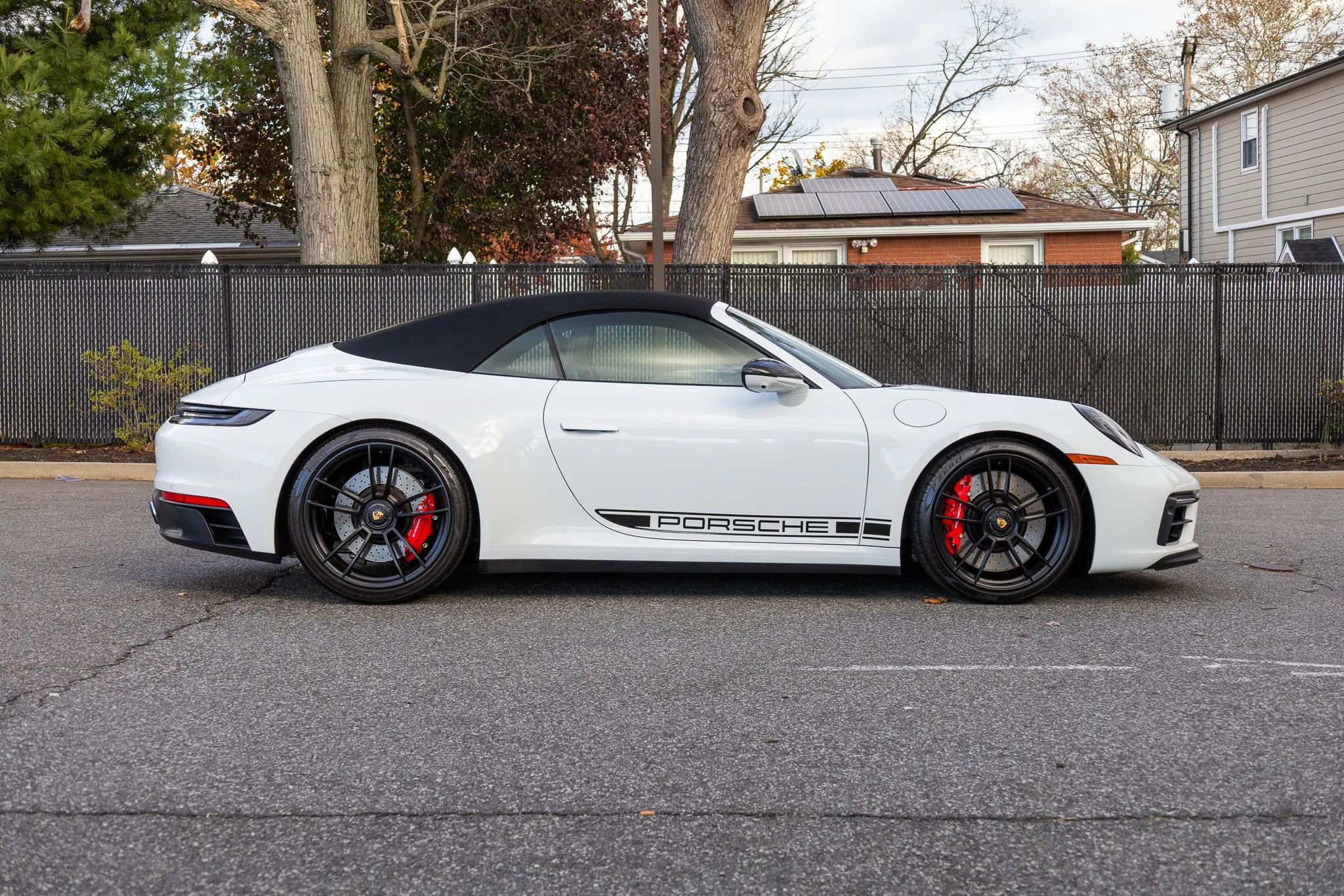 Used 2024 Porsche 911 Carrera 4 GTS image 27