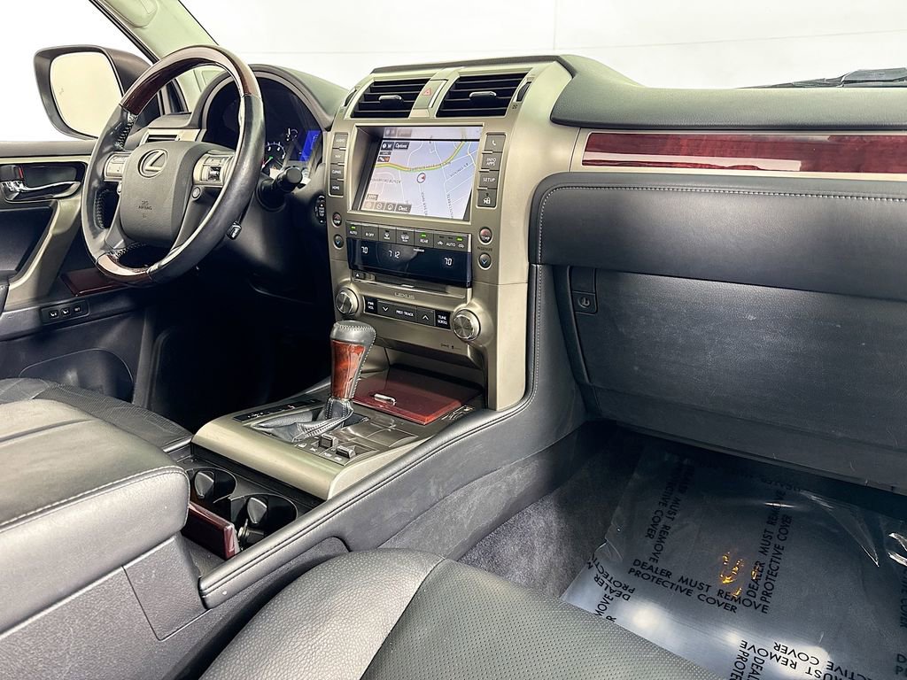 Used 2015 Lexus GX 460 w/ Premium Package AWD/4WD image 36