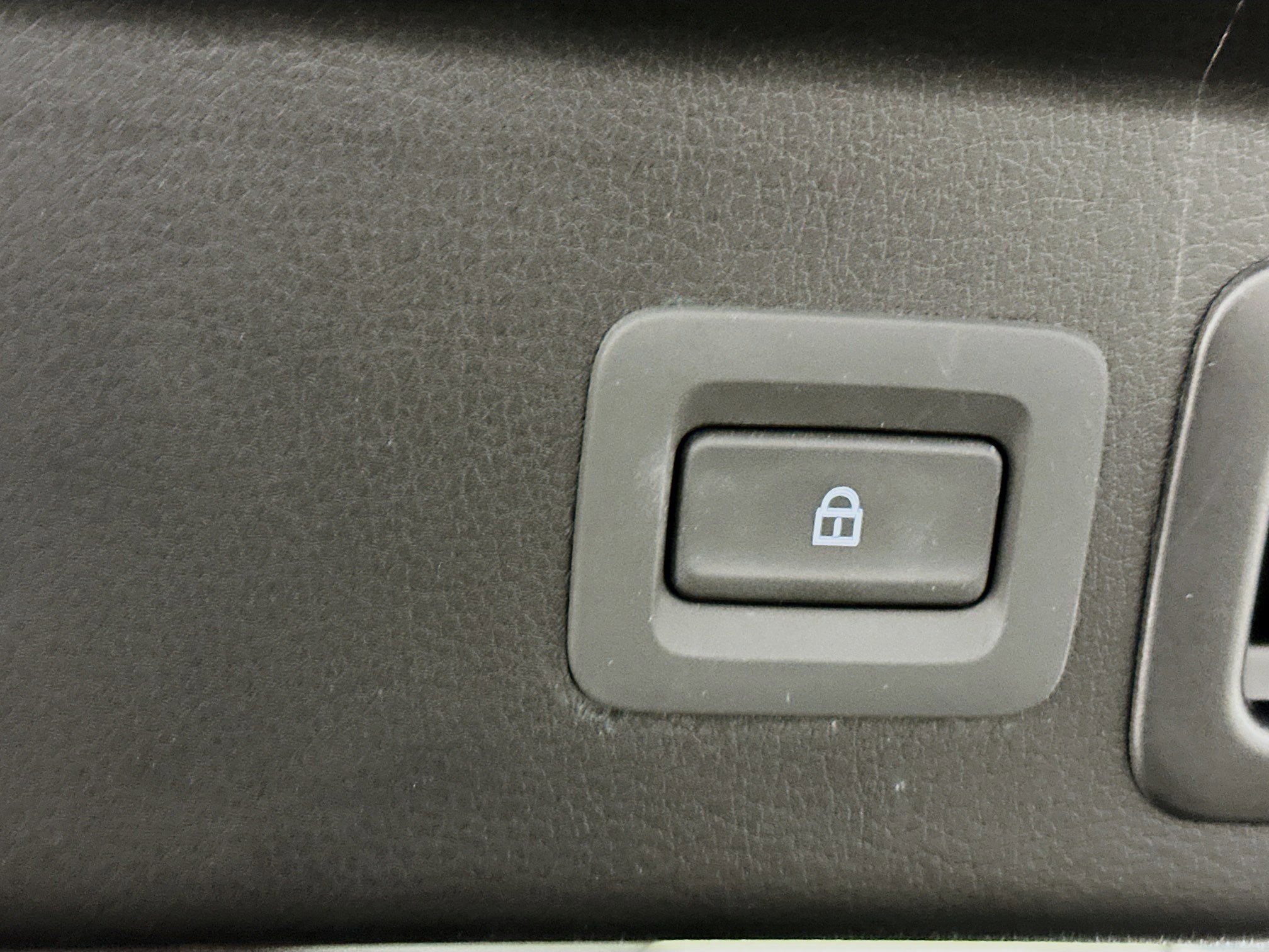 Used 2024 MAZDA CX-30 AWD 2.5 S w/ Preferred Package image 32