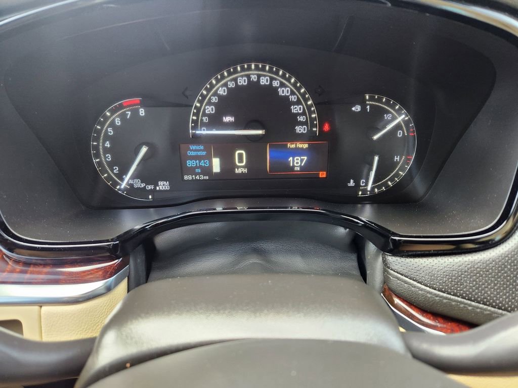 Used 2018 Cadillac XT5 Premium Luxury w/ Driver Assist Package AWD/4WD image 11