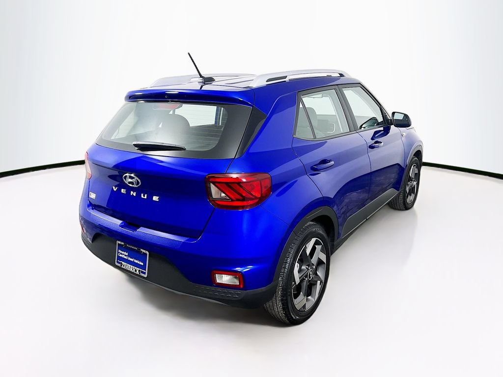 Certified 2025 Hyundai Venue SEL FWD image 7
