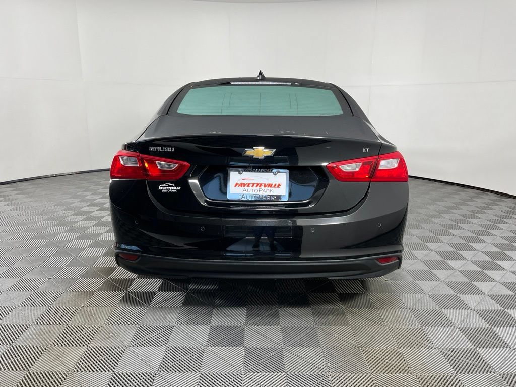 Certified 2025 Chevrolet Malibu LT FWD image 12
