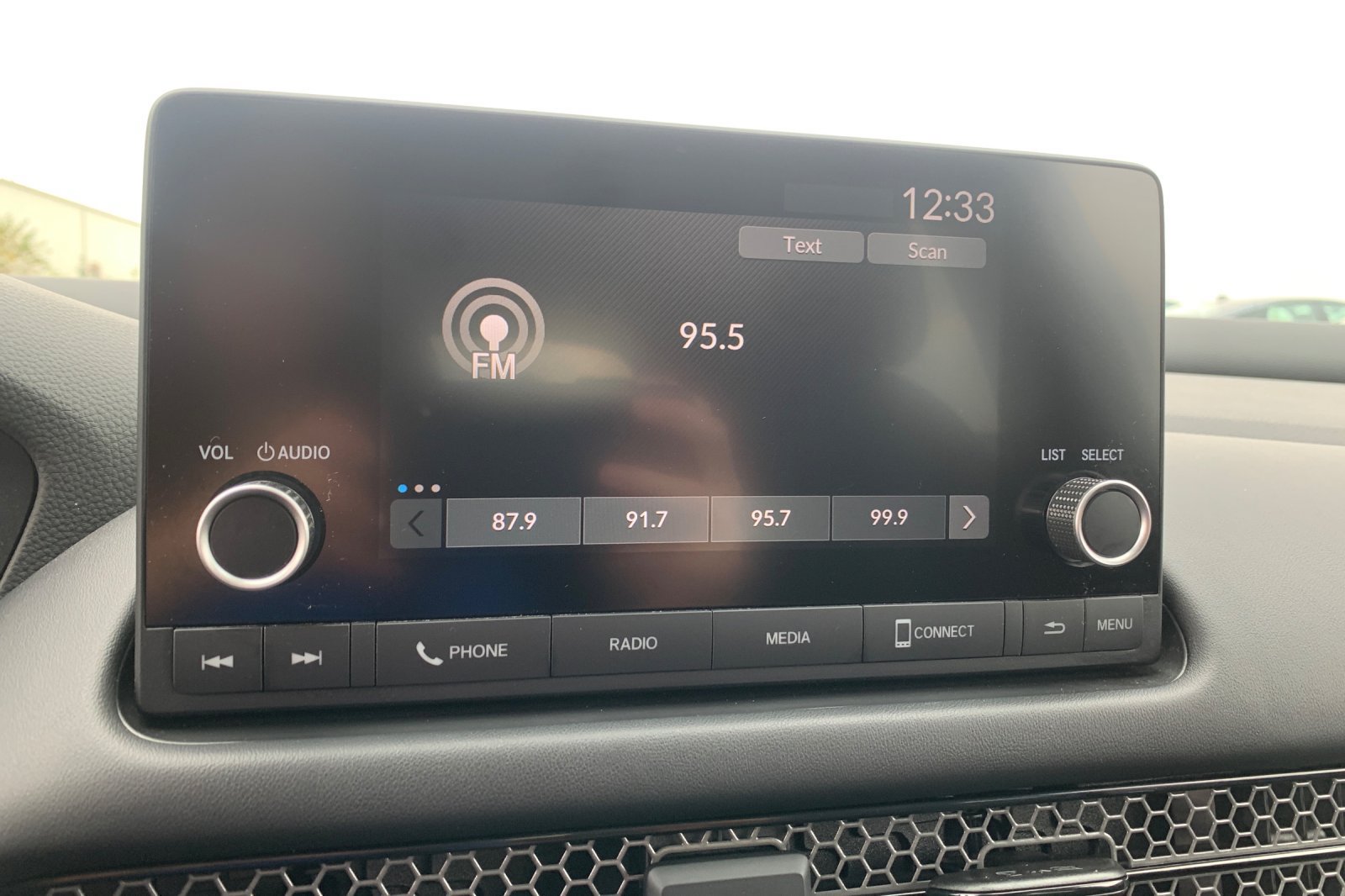 Used 2025 Honda HR-V Sport image 23