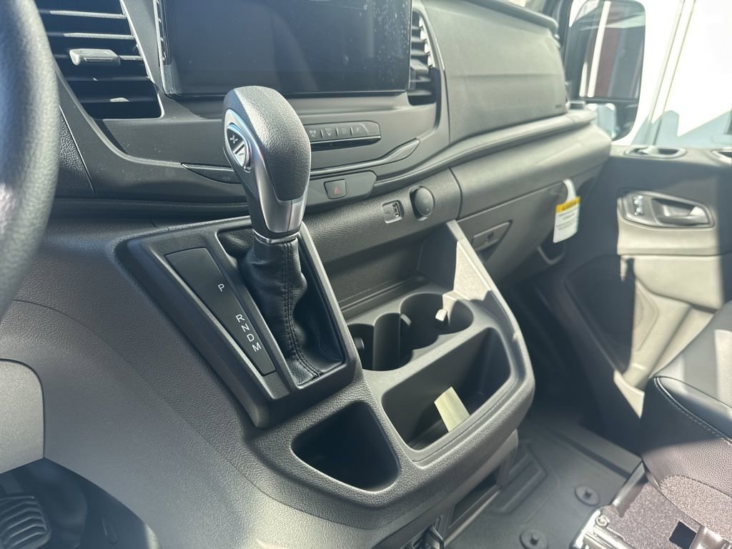 New 2026 Ford Transit 250 148 Medium Roof w/ Load Area Protection Package image 11