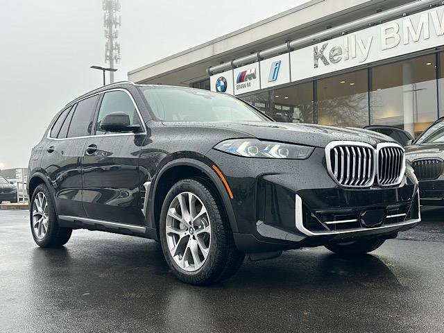 New 2026 BMW X5 xDrive40i w/ Premium Package