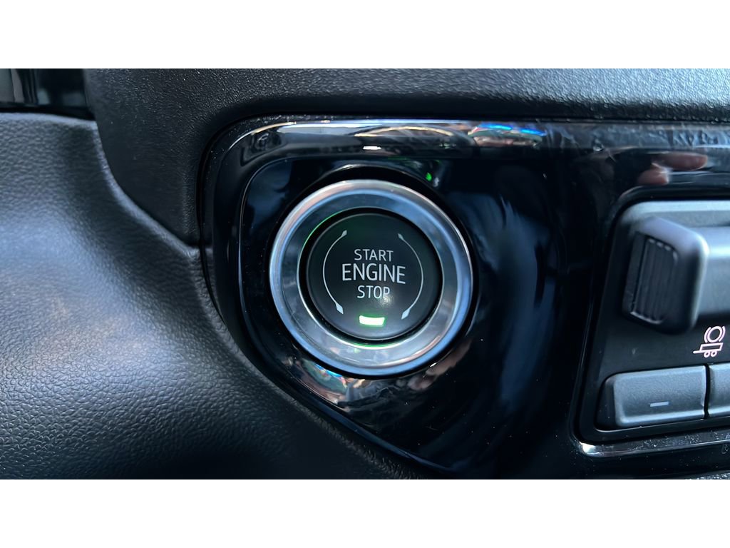 Certified 2025 Chevrolet Silverado 2500 LT w/ Convenience Package image 20