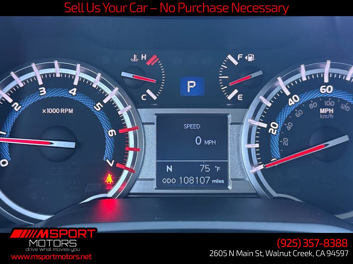 Used 2018 Toyota 4Runner SR5 AWD/4WD image 8