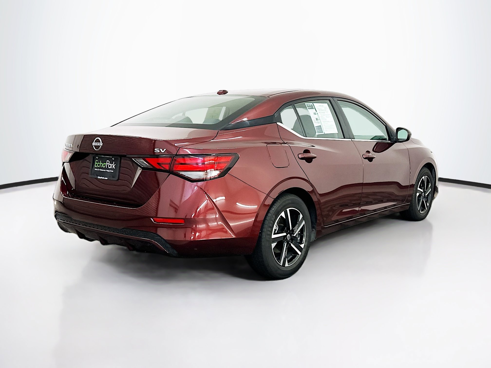 Used 2024 Nissan Sentra SV FWD image 9