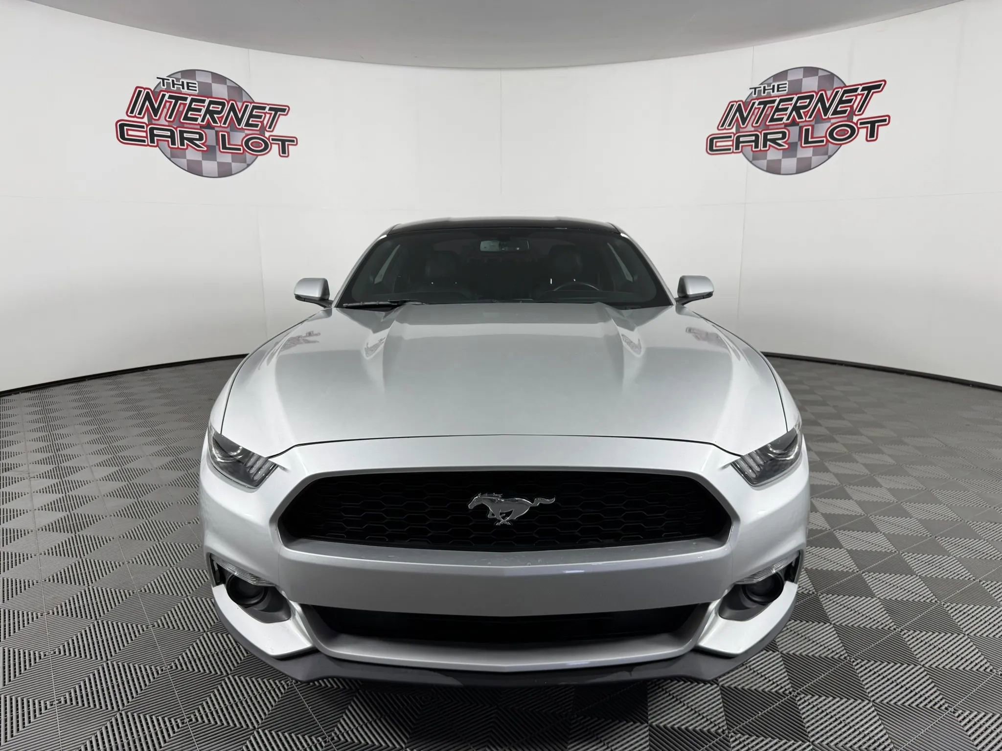 Used 2016 Ford Mustang Premium w/ Equipment Group 201A RWD image 2