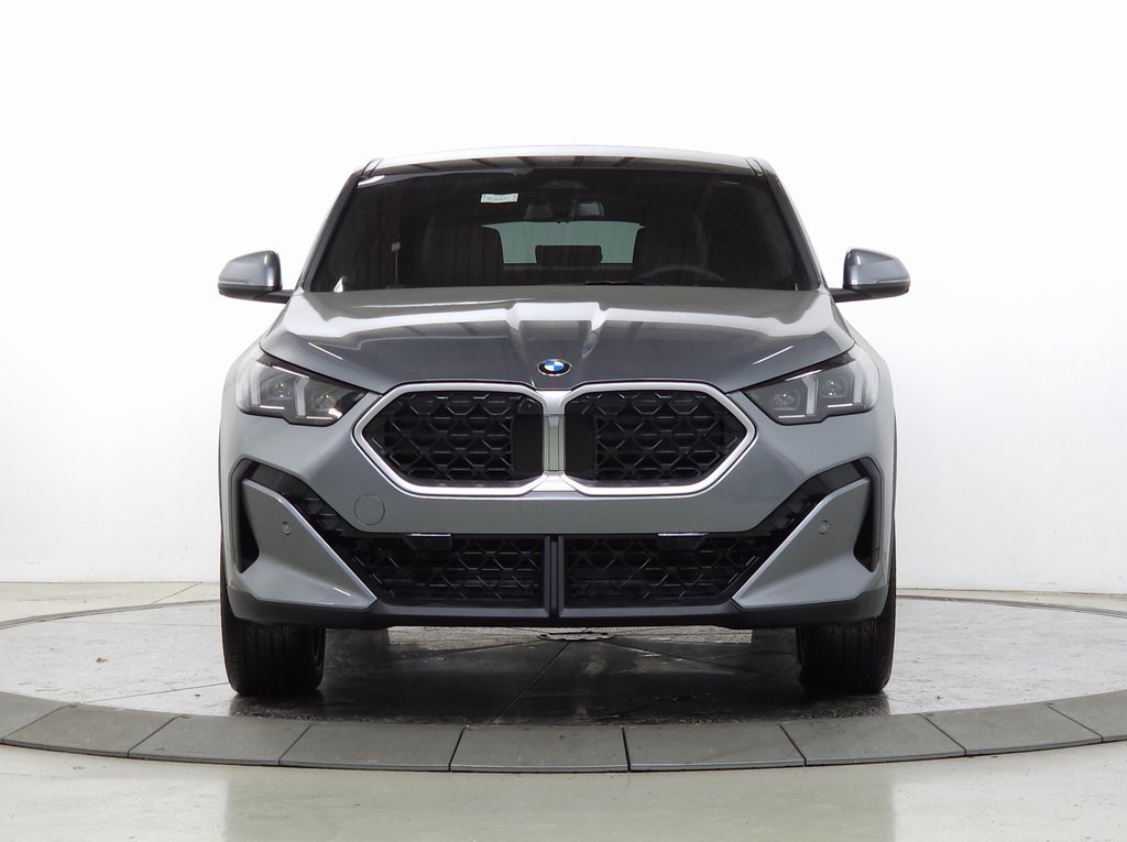 New 2026 BMW X2 xDrive28i w/ Technology Package AWD/4WD image 2