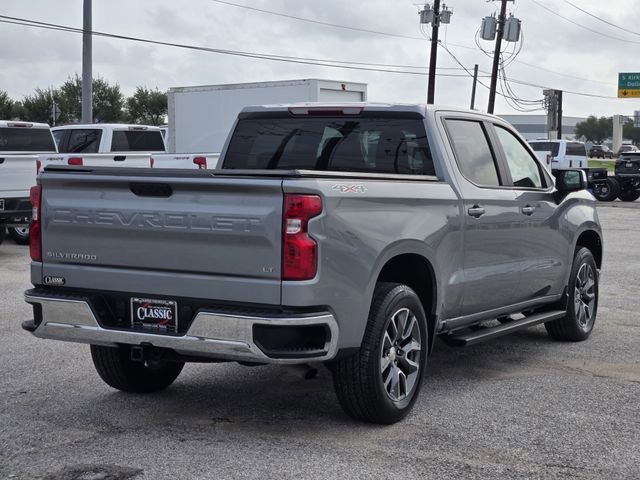 Used 2023 Chevrolet Silverado 1500 LT AWD/4WD image 7